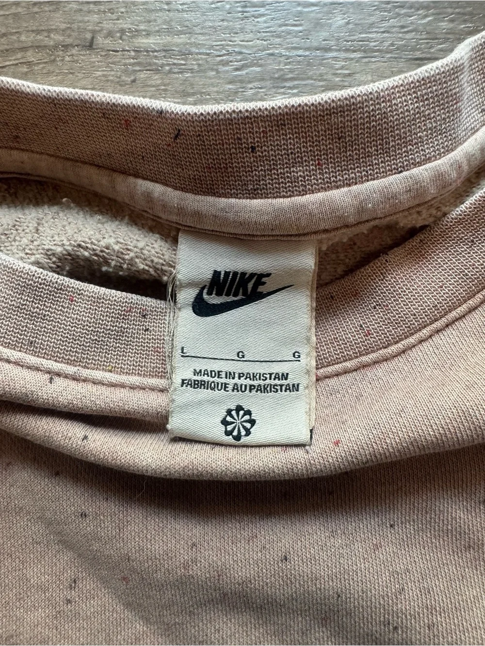 Nike Women’s Dusty Rose Speckled Crewneck Sweatshirt